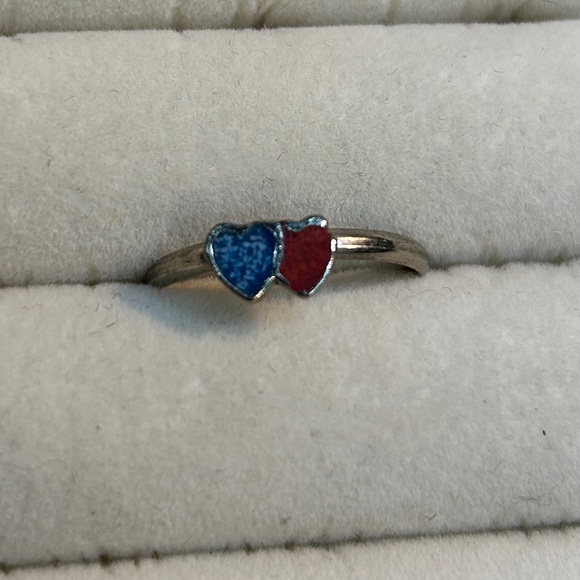 *RARE* VINTAGE 1980’s TURQUOISE & CORAL DOUBLE HEART RING - Picture 2 of 3